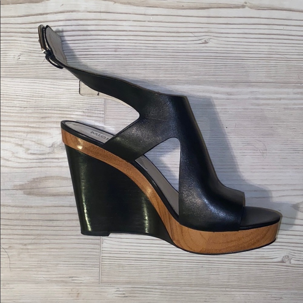 Blake Michael Kors Wedge - Picture 2 of 3